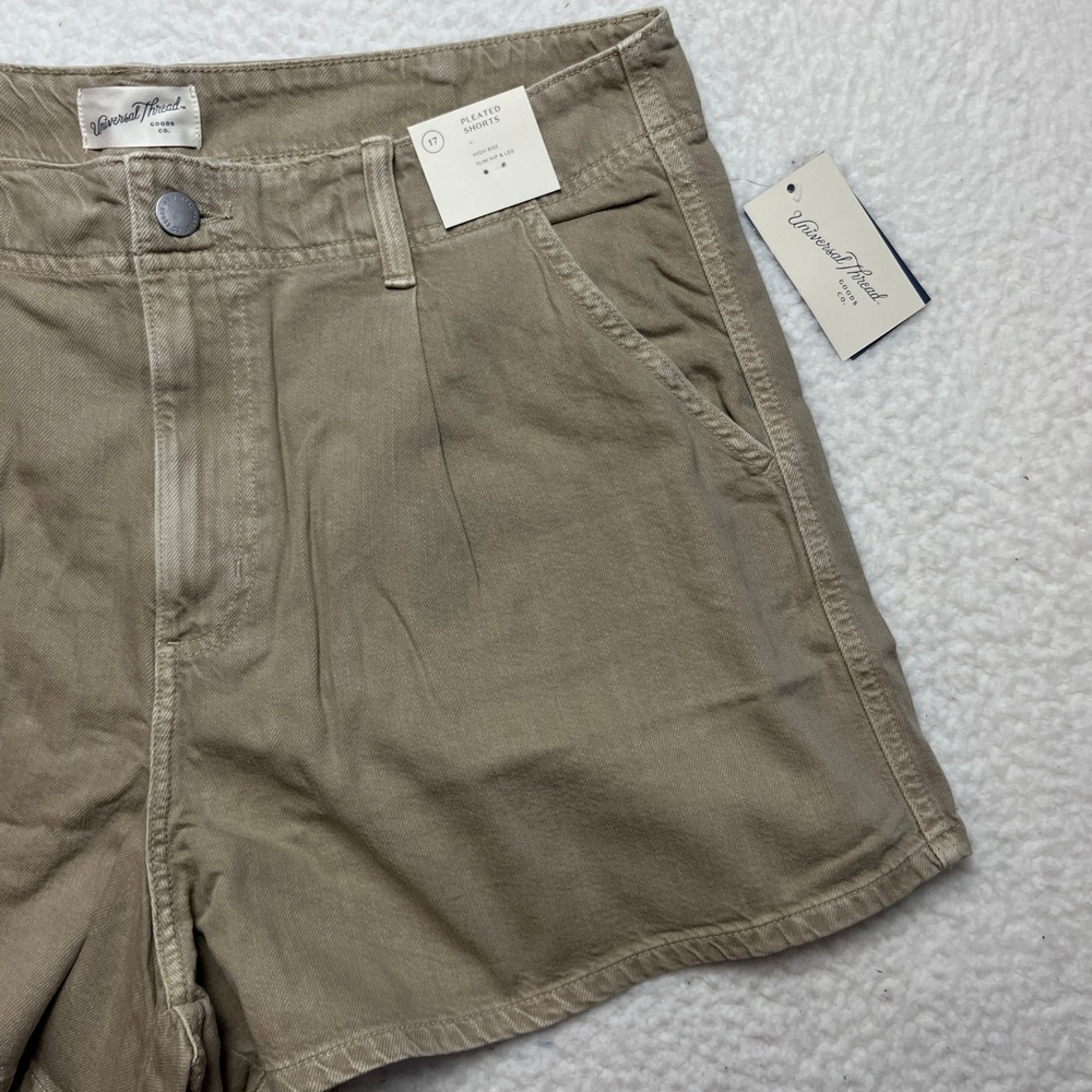Universal Thread Shorts Womens 17 Khaki High Rise Pleated Slim Hip & Leg NWT